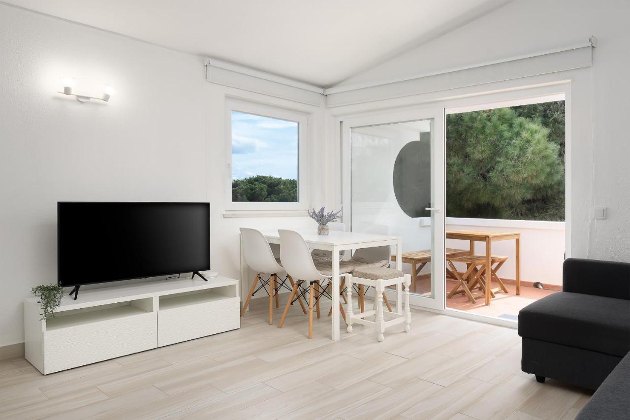 Appartement Sunny - 5min To The By Lovelystay